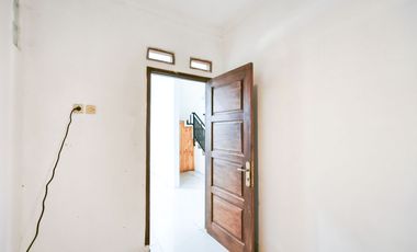 Rumah LB 200 SHM 10 Mnt ke Mall Paradise Walk Serpong Siap KPR J-40883