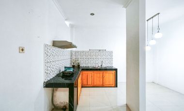 Rumah LB 200 SHM 10 Mnt ke Mall Paradise Walk Serpong Siap KPR J-40883