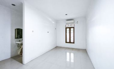 Rumah LB 200 SHM 10 Mnt ke Mall Paradise Walk Serpong Siap KPR J-40883