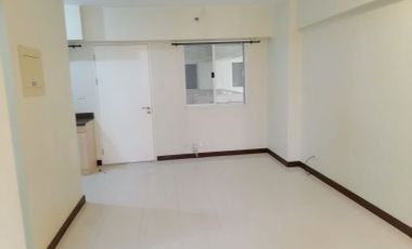 FOR LEASE! Pristine 2BR w/ parking in Viera Residences, Quezon City for Php 34,500