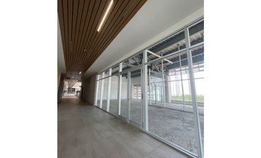 COSTA DEL ESTE/ LOCAL 810 m2/ ALQUILER