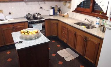 Casa 4 ambientes En Venta - Quilmes