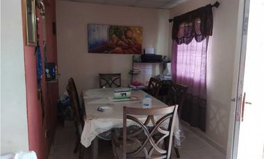 Sea Confiable vende Casa Villas de Lago Emperador.