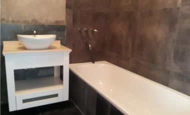 CASA DE 650 M2 EN COSTA ESMERALDA BARRIO