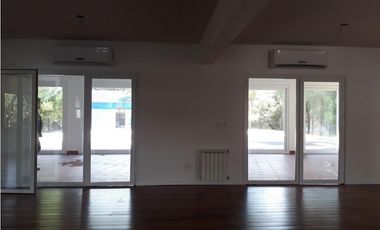 CASA DE 650 M2 EN COSTA ESMERALDA BARRIO