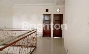 RUMAH RAYA BOHAR WAGE WARU SIDOARJO 2 LANTAI