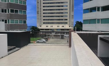 Amplia Casa en Renta con Roof Garden a una Cuadra Del Boulevard