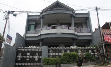 Rumah 2 lantai, SHM, Bebas Banjir, Pinggir Jalan, Kebon Jeruk, Jakarta Barat