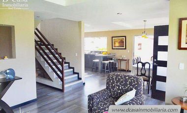 Challuabamba- Casa de Venta - 1160m2 de Terreno -, 3 dormitorios máster 4 garajes.