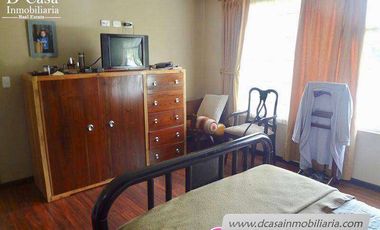 Challuabamba- Casa de Venta - 1160m2 de Terreno -, 3 dormitorios máster 4 garajes.