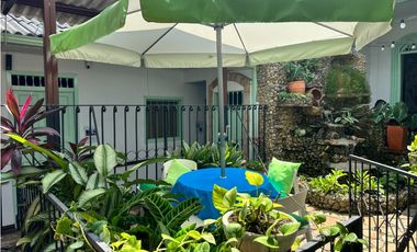 SANDALIO HOSTAL