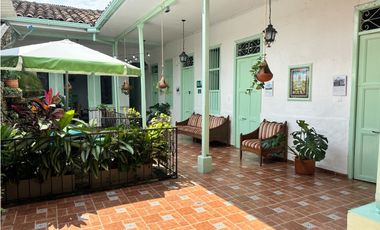 SANDALIO HOSTAL