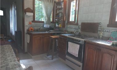 Casa 3 ambientes/ Excelente estado/ Barrio El Tejado
