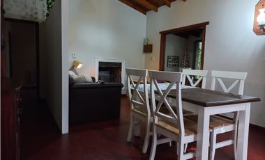 Casa 3 ambientes/ Excelente estado/ Barrio El Tejado
