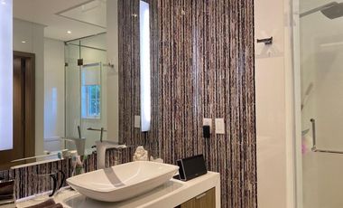 CASA EN VENTA EN BOSQUES DE LAS LOMAS