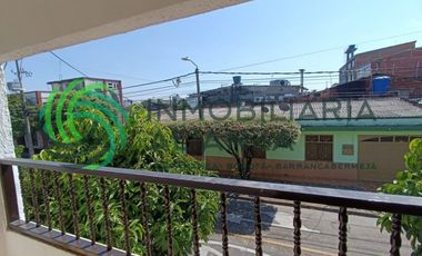 apartamento en arriendo en pueblo nuevo. Cod A16394