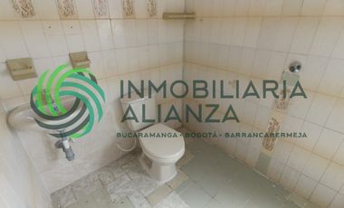 apartamento en arriendo en pueblo nuevo. Cod A16394