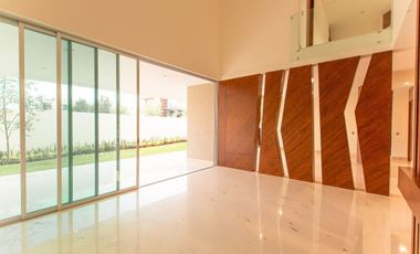 CASA EN VENTA EN  BOSQUES DE LOS LAGOS ZONA PUERTA LAS LOMAS Y JUAN PALOMAR