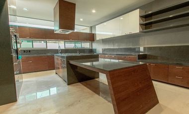 CASA EN VENTA EN  BOSQUES DE LOS LAGOS ZONA PUERTA LAS LOMAS Y JUAN PALOMAR
