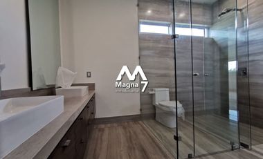 CASA EN VENTA EN  BOSQUES DE LOS LAGOS ZONA PUERTA LAS LOMAS Y JUAN PALOMAR