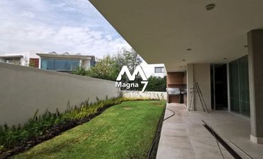 CASA EN VENTA EN  BOSQUES DE LOS LAGOS ZONA PUERTA LAS LOMAS Y JUAN PALOMAR