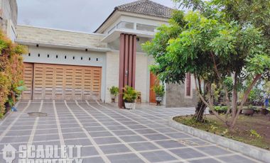 Rumah Luas 1048m Dekat UGM JL Kaliurang Km 7 Dengan Kolam Renang