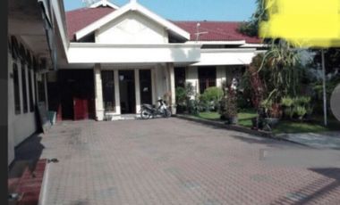 Dijual Murah Rumah Mewah Tanah Luas di Dharmahusada Indah, Surabaya timur