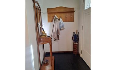 Hermoso Chalet en 2 plantas con Parque