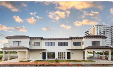 Venta de Casas en The Woods - Santa Maria