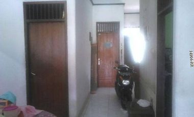 Dijual Rumah Dengan Halaman Luas Dekat Dengan Pintu Tol JORR