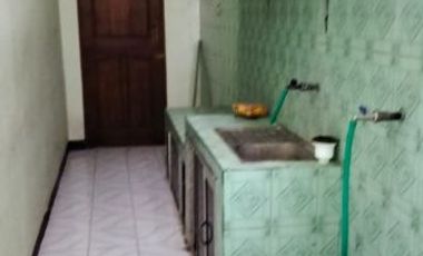 Disewakan Rumah Bangunan 1,5 Lantai di Babatan Indah, Surabaya