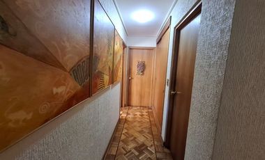 Amplio, 145m2 con terraza,3 dorm. 3 baños, estacionamiento