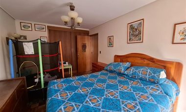 Amplio, 145m2 con terraza,3 dorm. 3 baños, estacionamiento