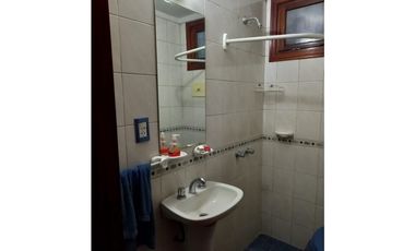 Chalet de 3 amb  + Depto (Roca 5100)