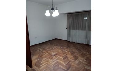 Chalet de 3 amb  + Depto (Roca 5100)