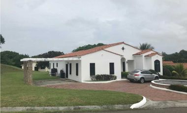 CASA 3 RECAMARAS HACIENDA PACIFICA SAN CARLOS PANAMA OESTE YL