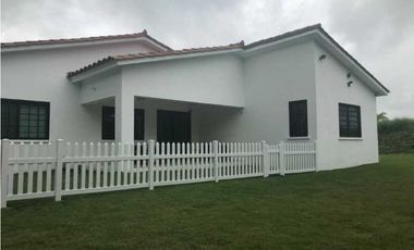 CASA 3 RECAMARAS HACIENDA PACIFICA SAN CARLOS PANAMA OESTE YL