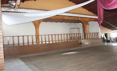 SALON DE EVENTOS EN VENTA LA CALERILLA TLAQUEPAQUE,JAL.
