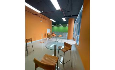 PLAZA EDISON/Local para Cafetería/ 200 m²/ con mobiliario/alquiler