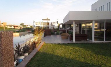Casa en Alquiler Temporada en Rumenco
