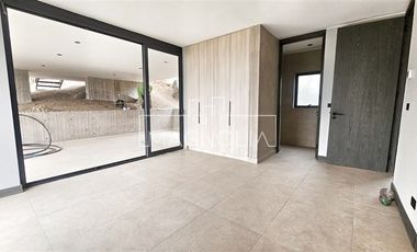 NUEVA A ESTRENAR - CONDOMINIO