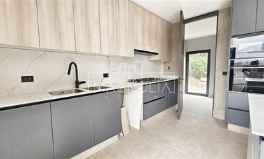 NUEVA A ESTRENAR - CONDOMINIO