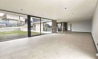 NUEVA A ESTRENAR - CONDOMINIO