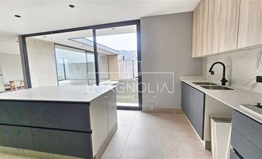 NUEVA A ESTRENAR - CONDOMINIO