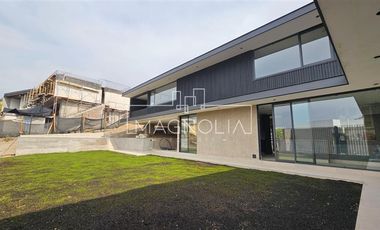 NUEVA A ESTRENAR - CONDOMINIO