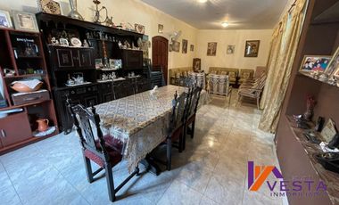 Av. Belgica-casa-venta