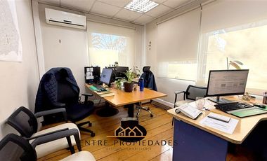 Casa comercial en arriendo de 9 dorm. en Providencia