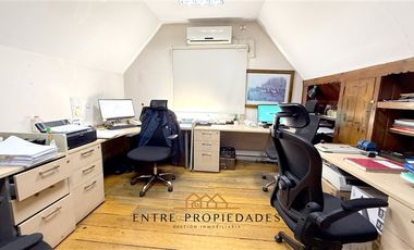 Casa comercial en arriendo de 9 dorm. en Providencia