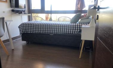 Depto en venta de 3 dorm.+ serv en San Carlos de Apoquindo