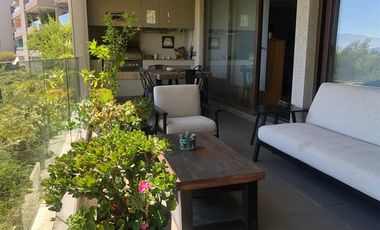 Depto en venta de 3 dorm.+ serv en San Carlos de Apoquindo